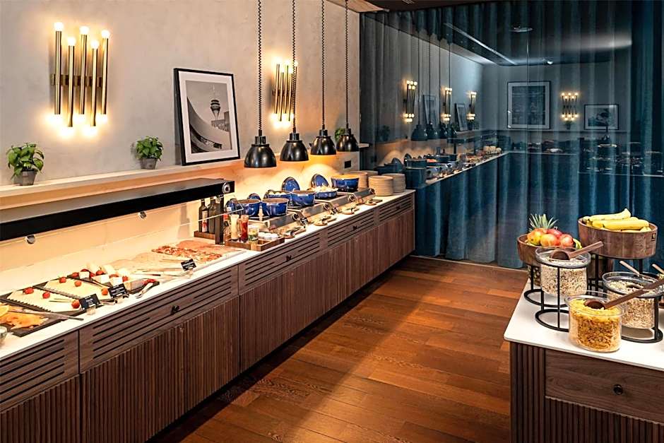 Radisson Blu Media Harbour Hotel, Düsseldorf