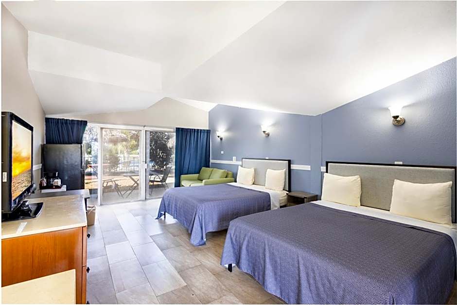 Warm Mineral Springs Motel