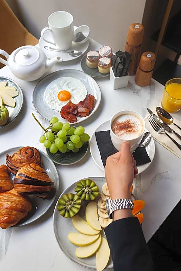 Marmont Hotel
