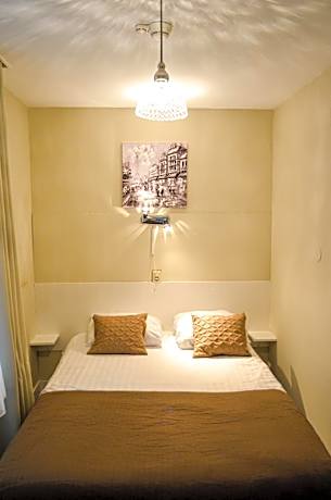 Small Double Room with Private Bathroom