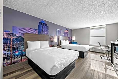 Clarion Pointe