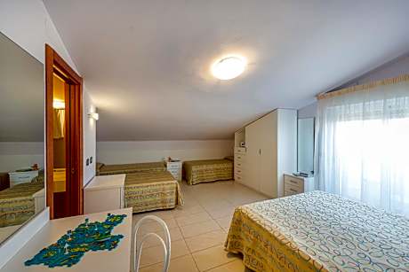 Family Room with Sea View