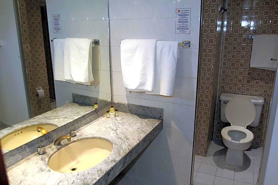 Hotel Universo