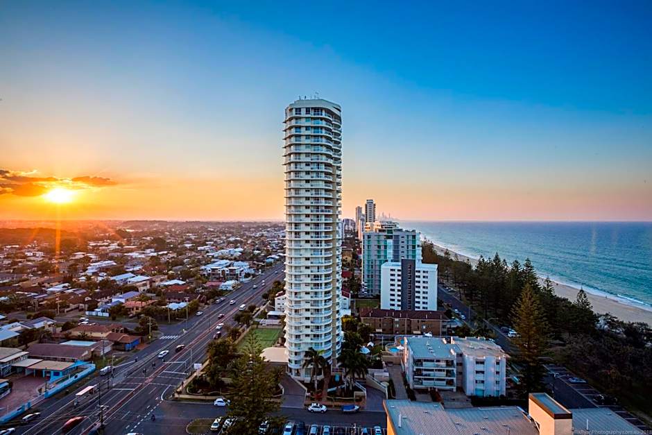 Boardwalk Burleigh Beach - Official