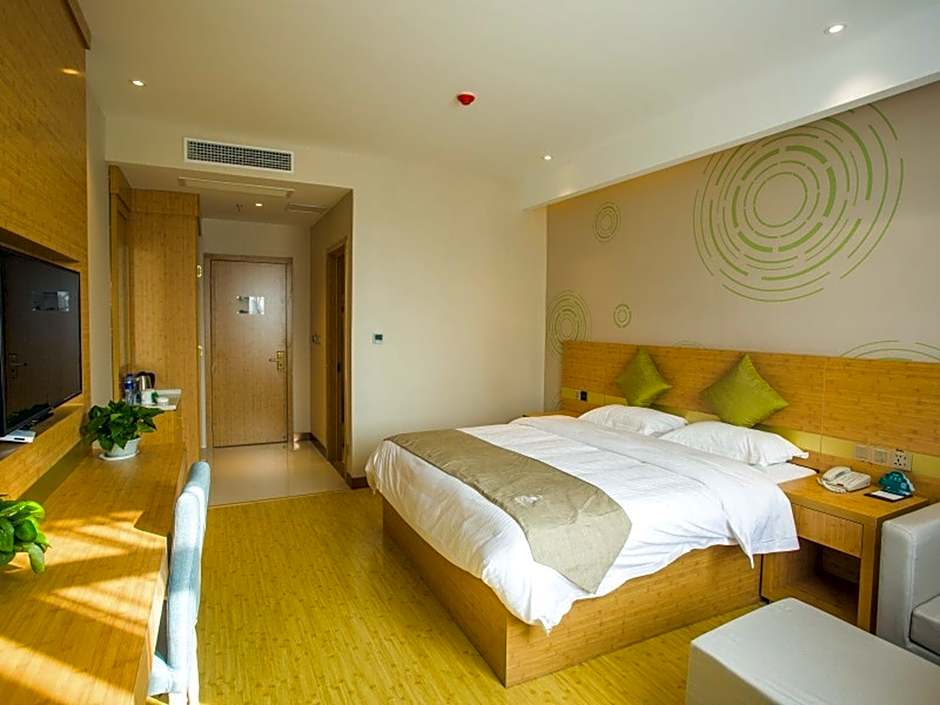 GreenTree Inn Shenyang Shenhe District Shenyang North Train Station Express Hotel