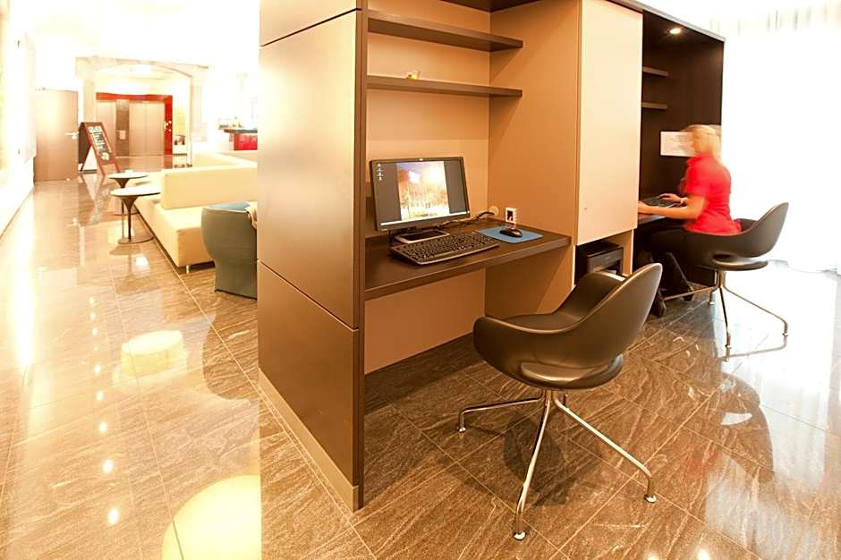 Novina Hotel Tillypark