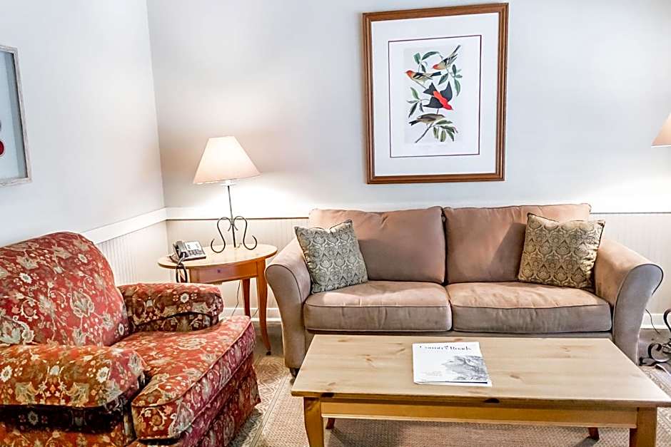 The Lodge at The Bluffs