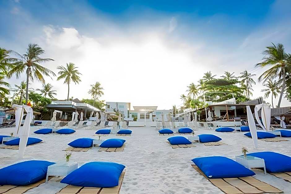 KC Beach Club & Pool Villas