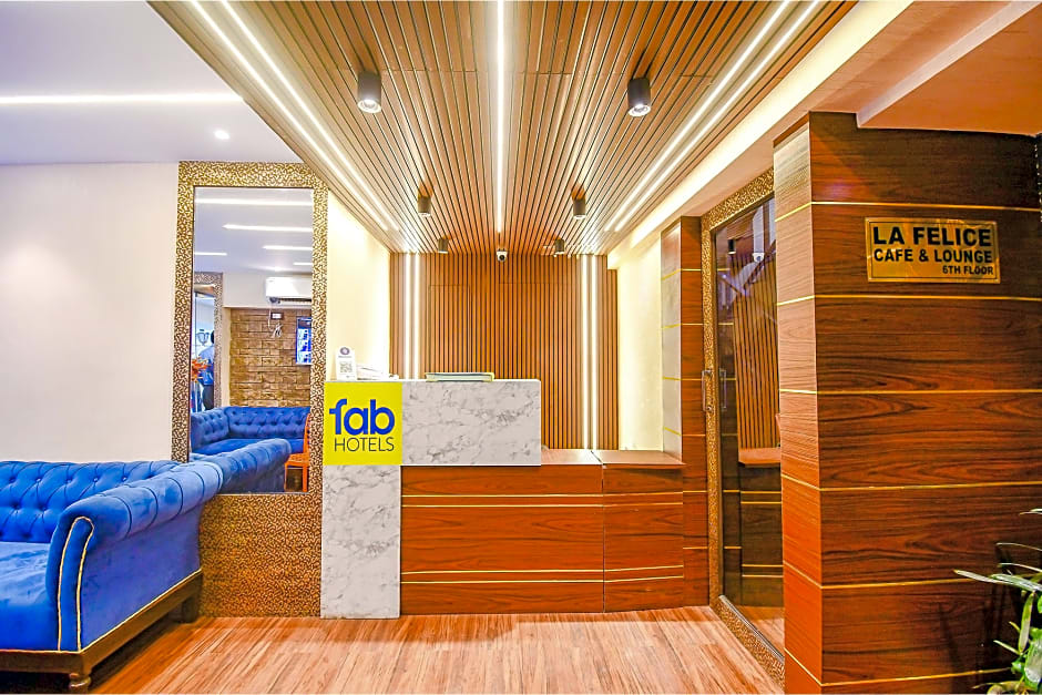 FabHotel Lake View Topsia - China Town
