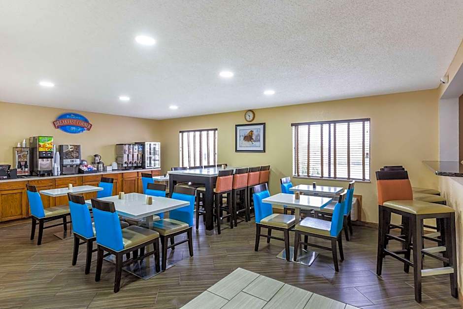 Baymont by Wyndham Louisville South I 65