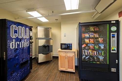 Red Roof Inn Chicago - Downers Grove