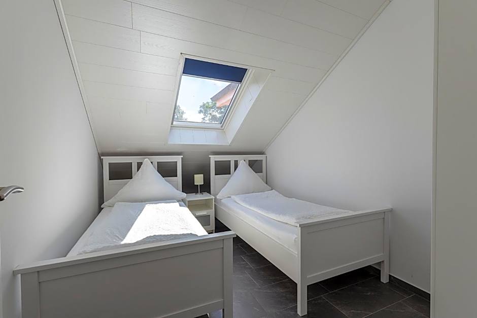 Ferienhaus Natura Ideal für Urlaub & Business, Küche, WLAN, Parkplatz