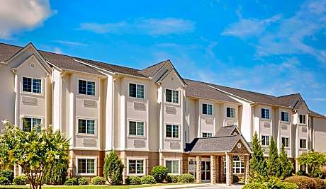 Microtel by Wyndham Perry National Fairground Area I-75