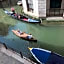 B&B Al Teatro with canal view