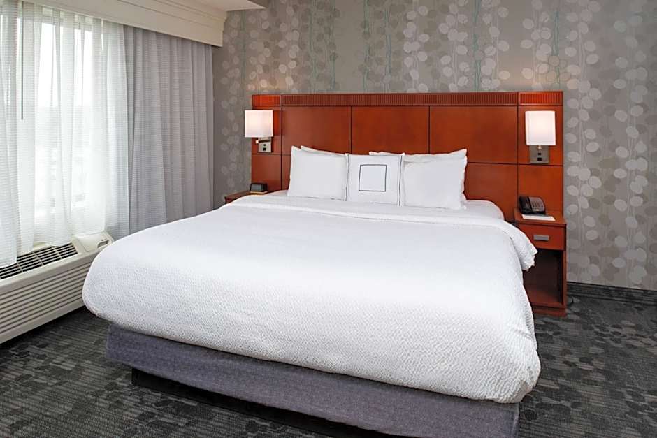 Courtyard by Marriott High Point