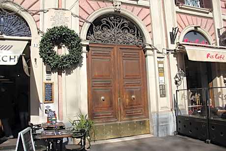 Single Room with Private Bathroom