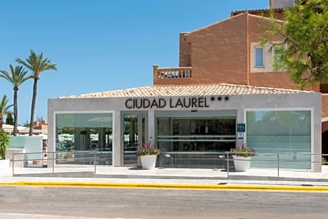 Aparthotel Ciudad Laurel
