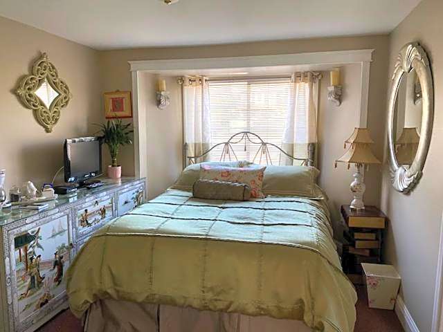 Ocean Breeze Executive Bed and Breakfast