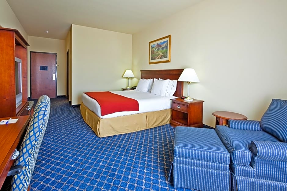 Holiday Inn Express Hotel & Suites Paragould