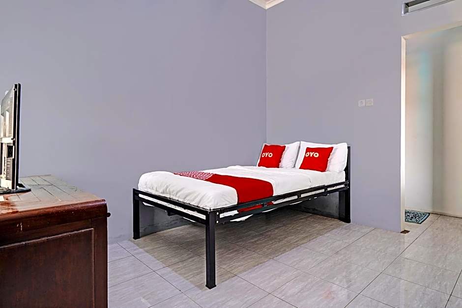 OYO Life 91592 Aaliya Guest House Syariah