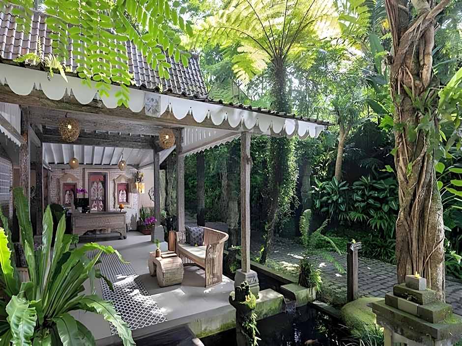 Pramana Giri Kusuma