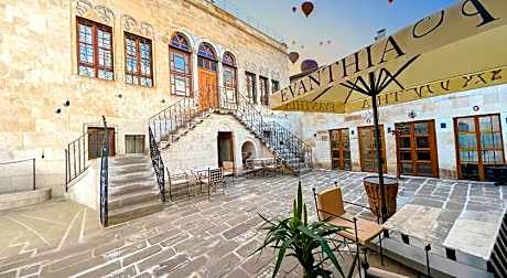 EVANTHIA CAVE SUITES