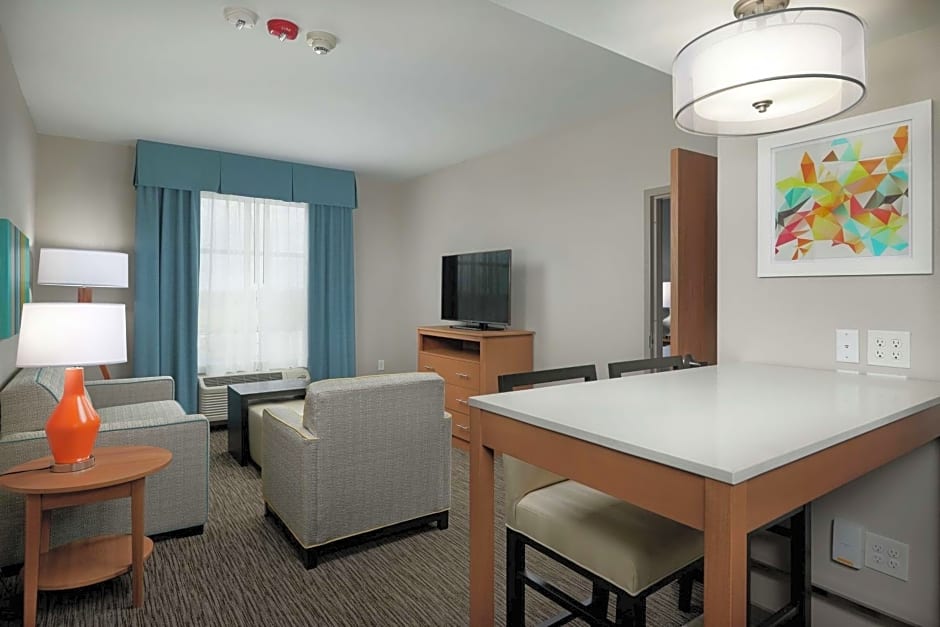 Homewood Suites by Hilton Cincinnati-Midtown, OH