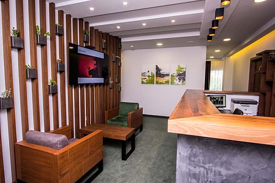 Hotel Bograd - Apartments & Lounge Station