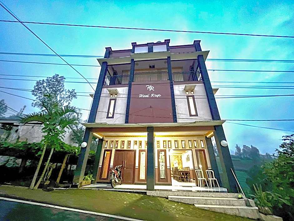 RedDoorz at Hotel Huni Raya Bromo