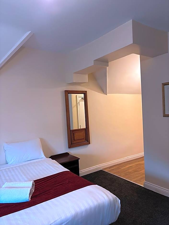 The Tudor House Hotel