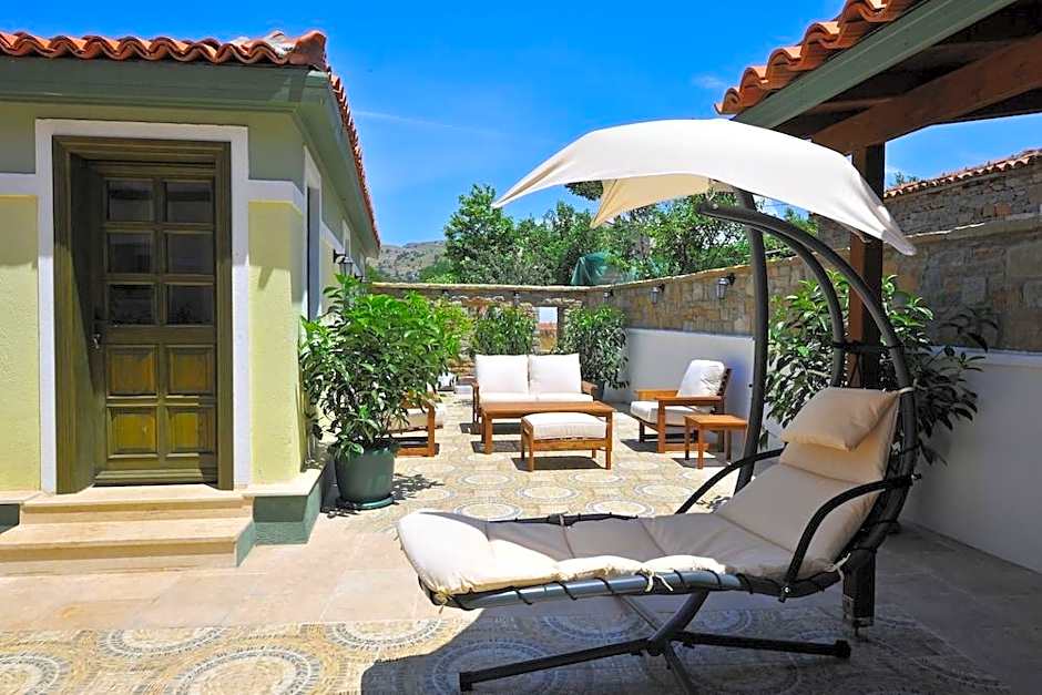 Petrino Gokceada Hotel Kitchen