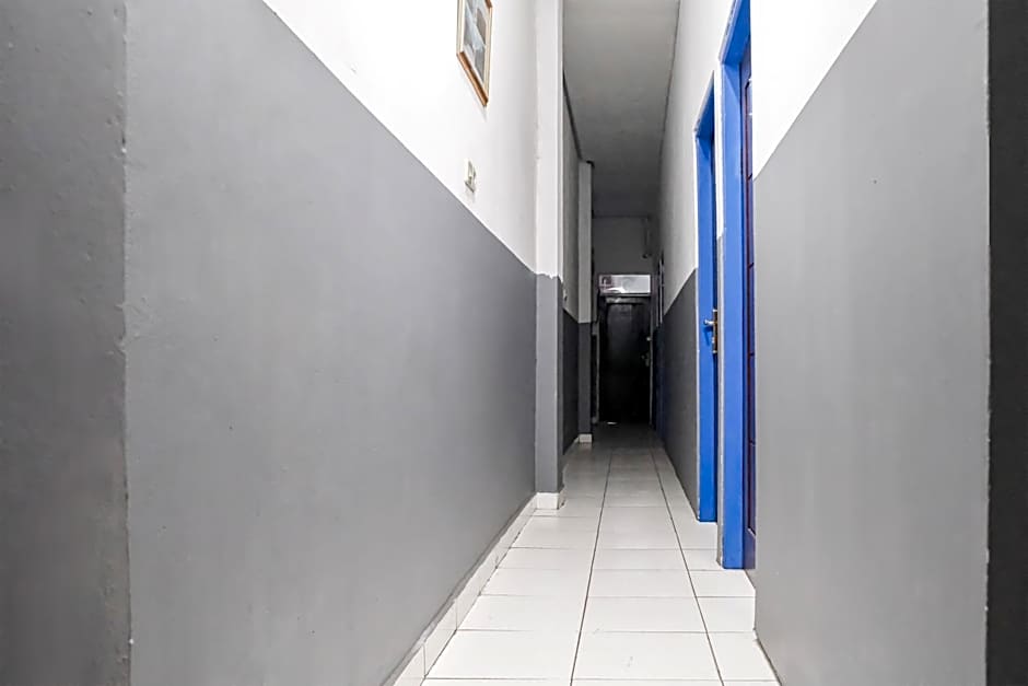 OYO 93117 Penginapan Tiga Dara