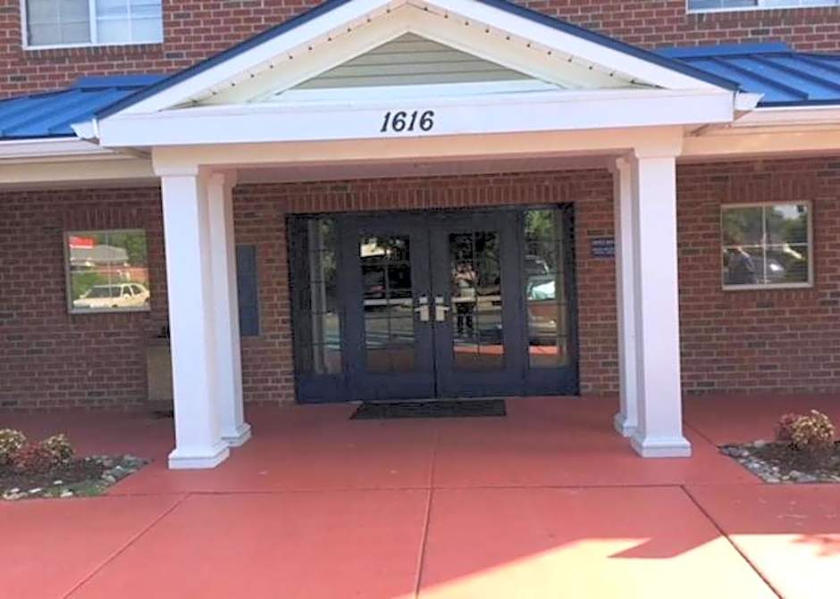 Studio 6-Hampton, VA - Langley AFB Area