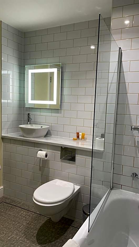 Hellidon Lakes Hotel