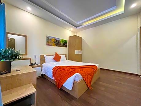 Superior Room -- 1 Bed