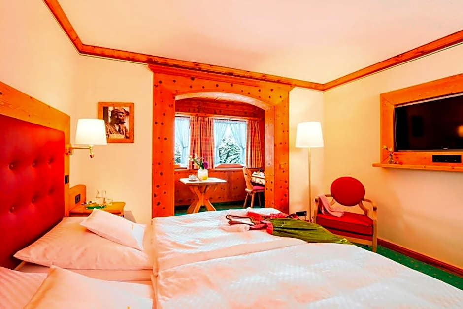 Parkhotel Wallgau 4 Sterne Superior Alpenjuwel mit Spa Genuss, Golf & Wellness in der Karwendel-Region Tradition trifft Eleganz im stilvollen Rückzugsort