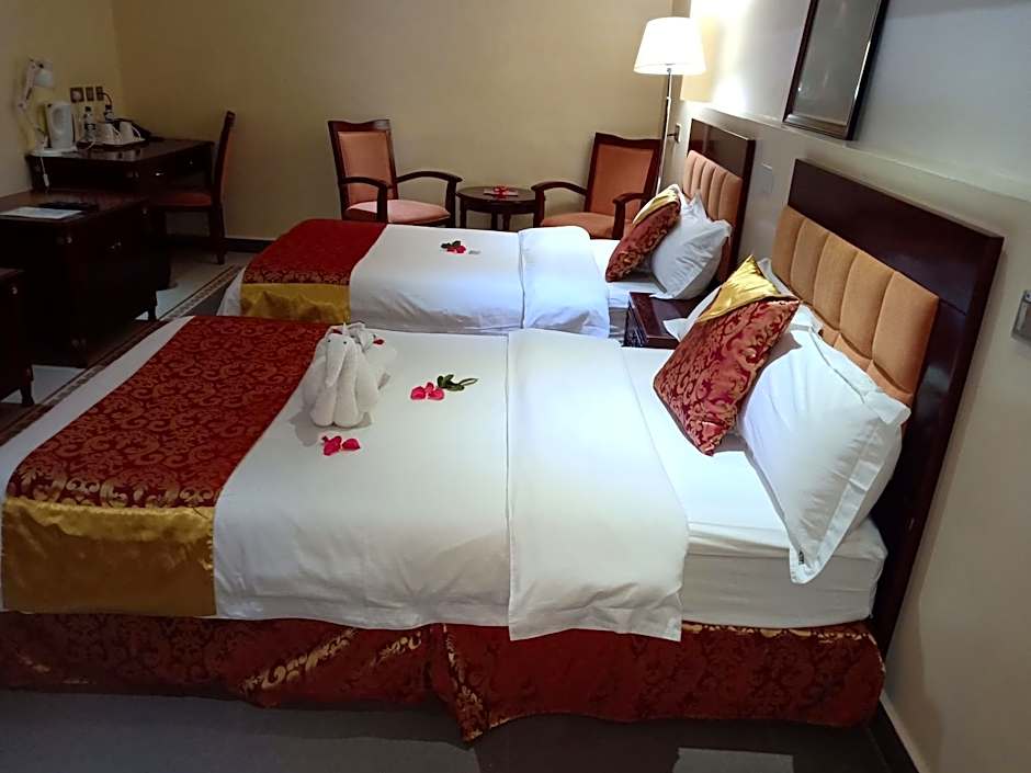 Falcon Heights Hotel