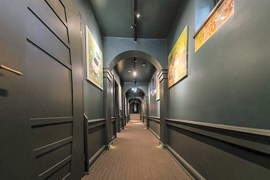 Barka Galéria Hotel és Étterem