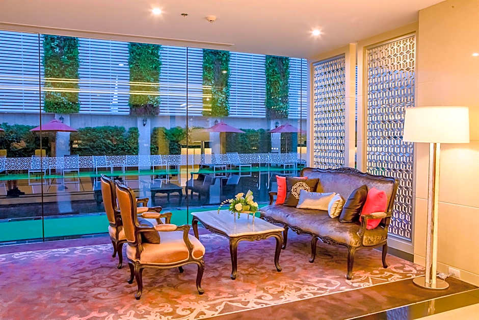 Mandarin Hotel Managed By Centre Point