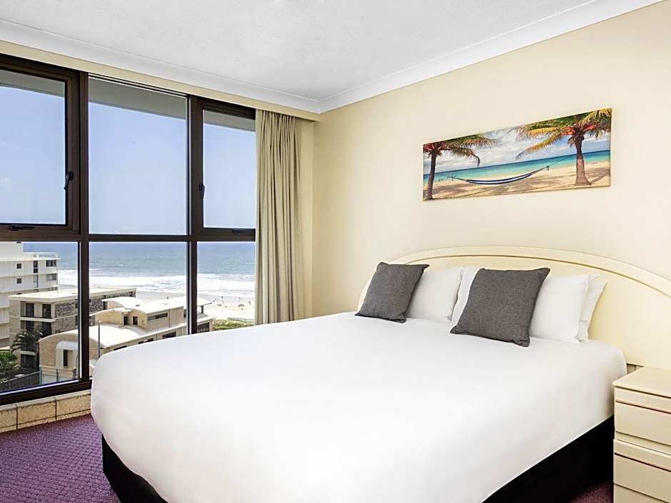 BreakFree Acapulco Surfers Paradise