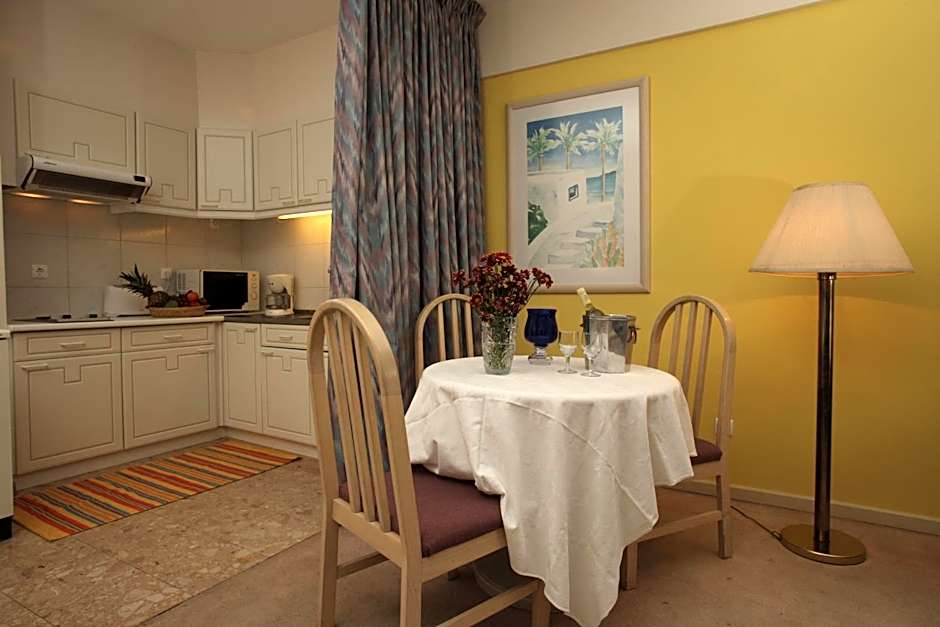 Canico Bay Apartments