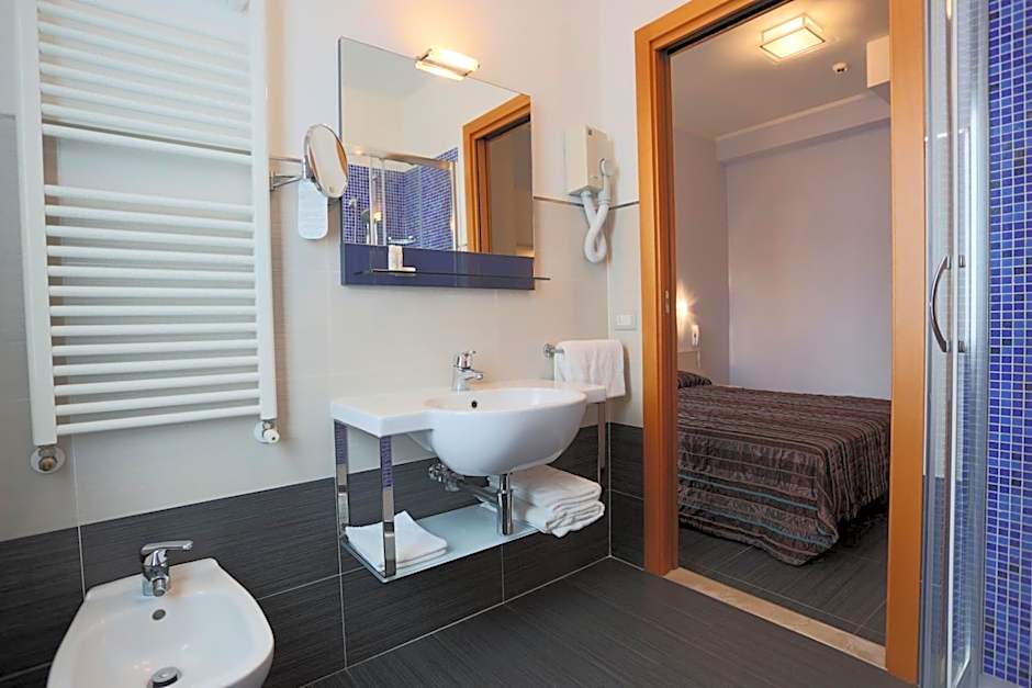 Hotel Caribia Pinarella