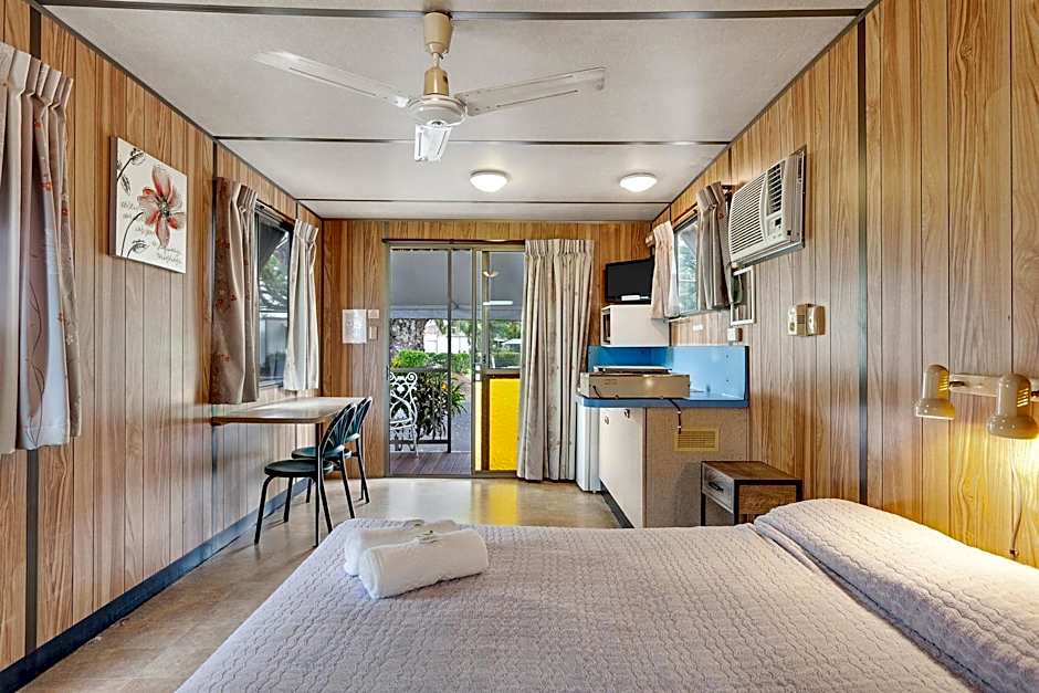 First City Caravilla