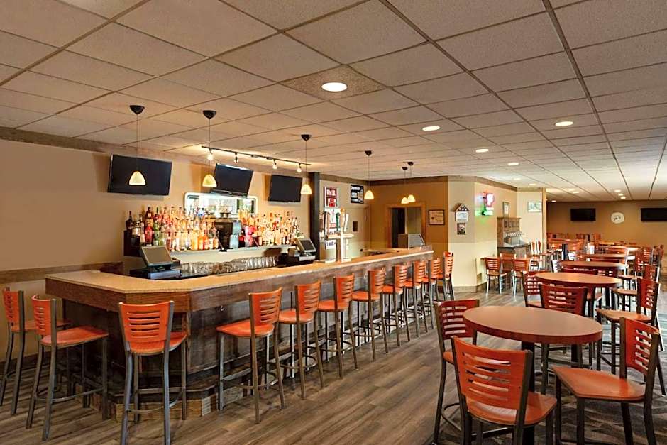 Ramada by Wyndham Fargo