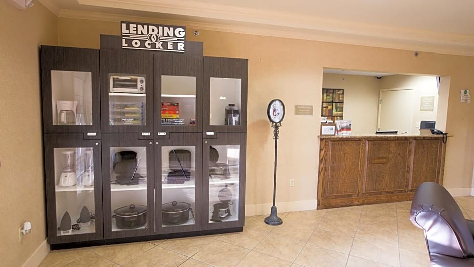 Candlewood Suites Springfield By IHG