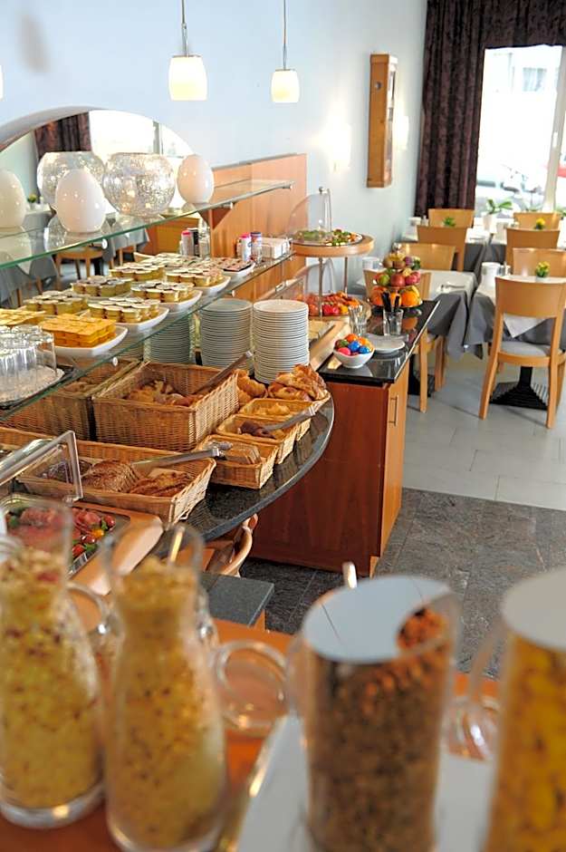 Central-Classic Hotel