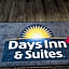 Days Inn & Suites by Wyndham Brooks