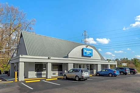Rodeway Inn Colonial Heights I-95