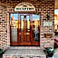 Cedar Lodge Motel