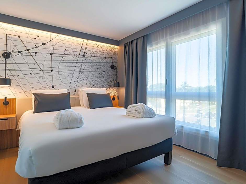 Mercure Montpellier Antigone Hotel